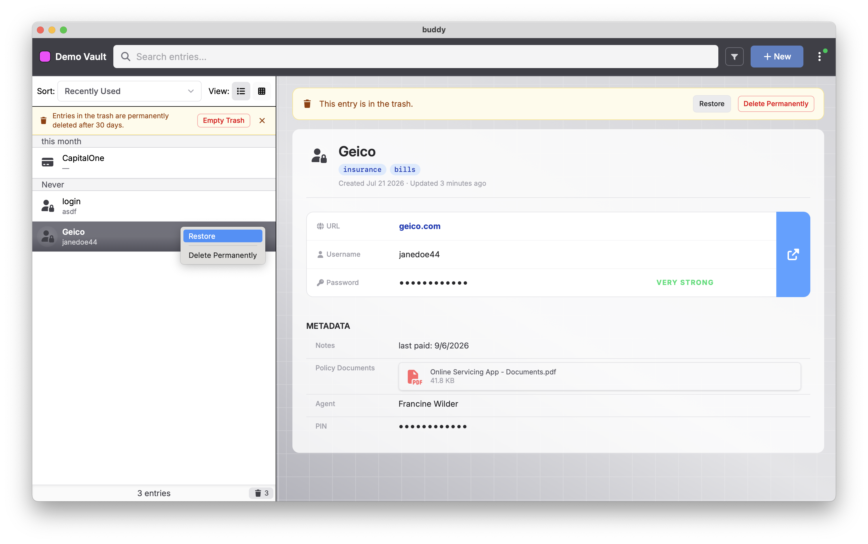 Screenshot: trash mode with restore and permanent delete actions